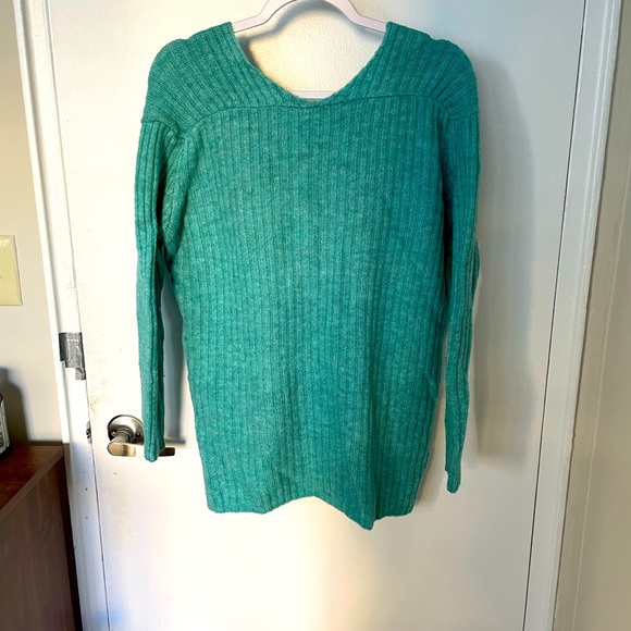 Wool sweater size M - Picture 3 of 3